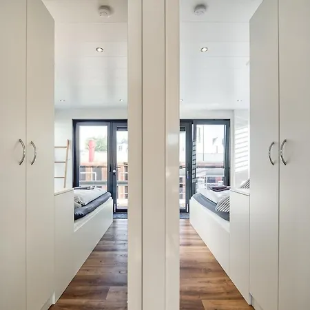 Stay24 - Wasservilla Chalet Am Meer * Пенемюнде