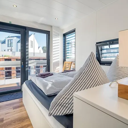 Stay24 - Wasservilla Chalet Am Meer Дом отдыха Пенемюнде